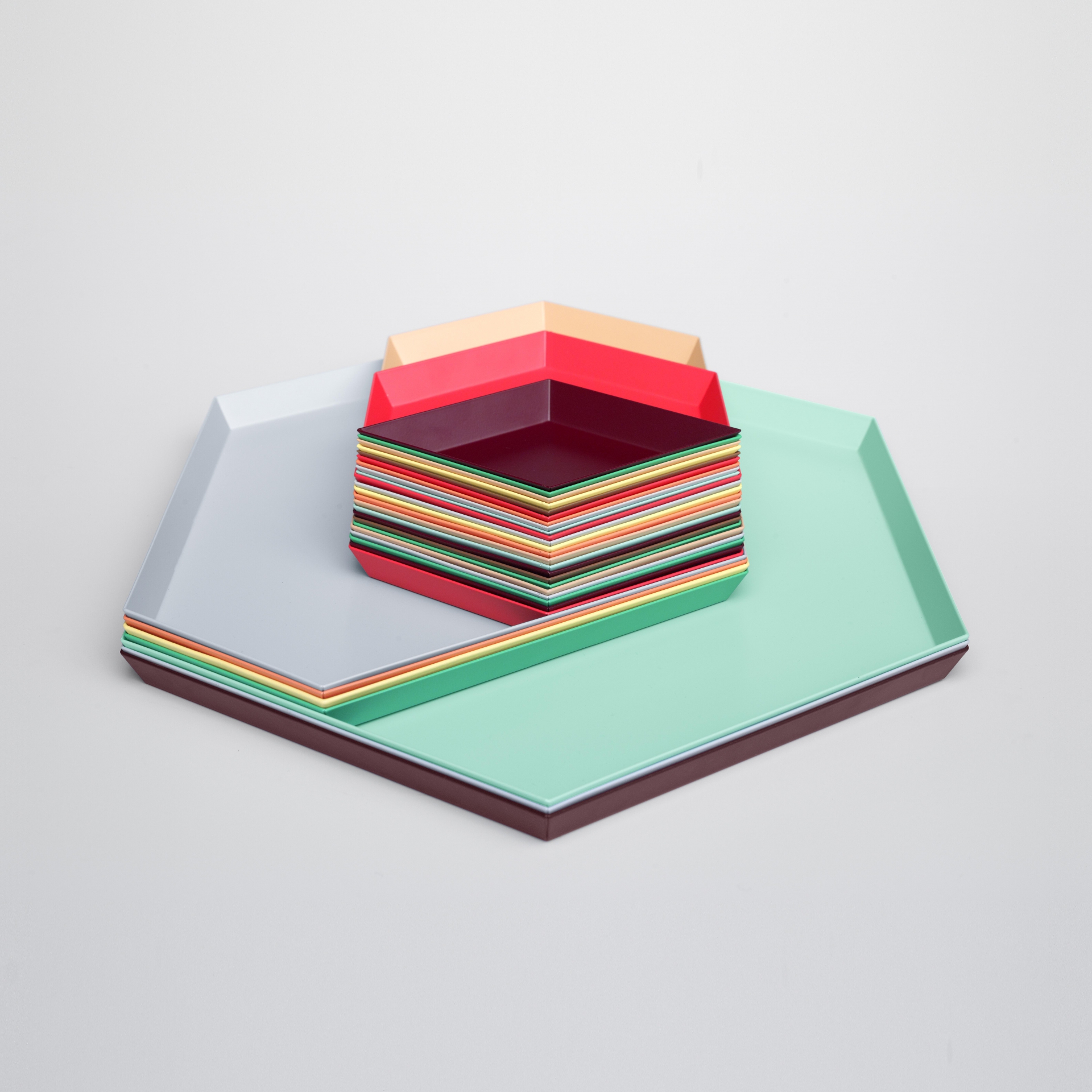  KALEIDO TRAY / HAY