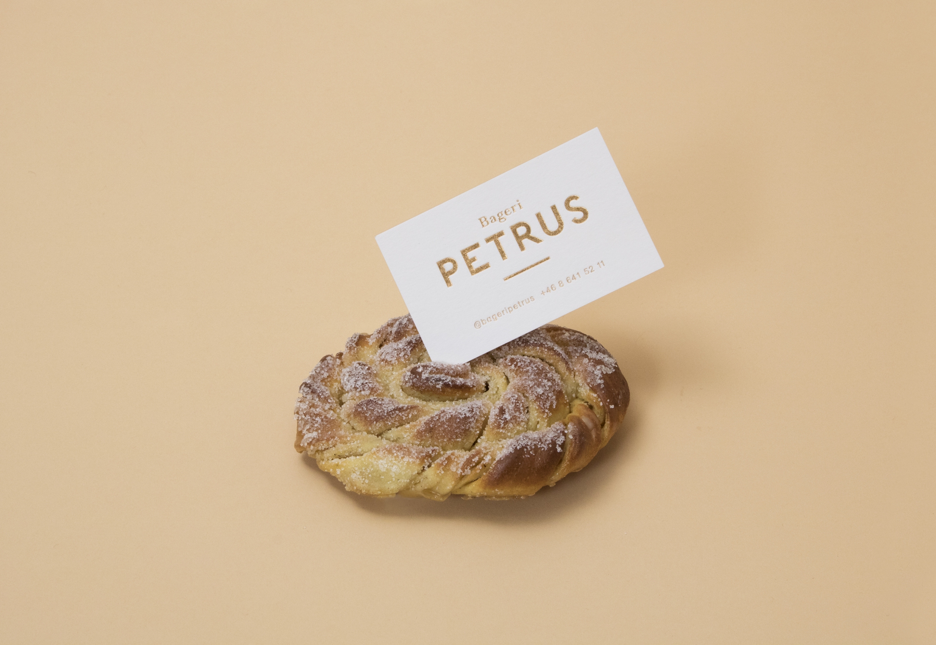  IDENTITY / BAGERI PETRUS