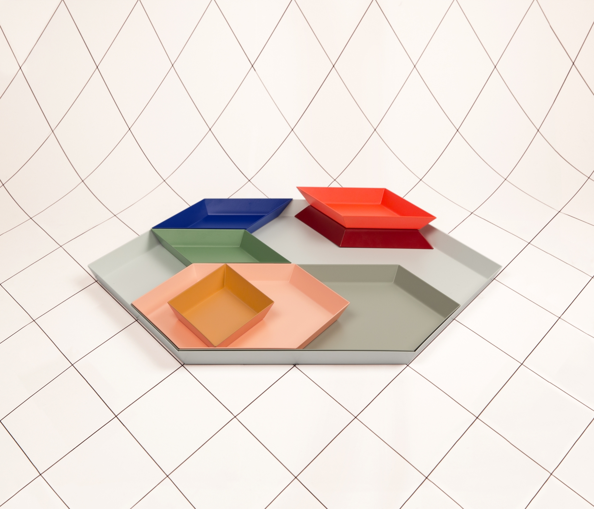  KALEIDO TRAY / HAY
