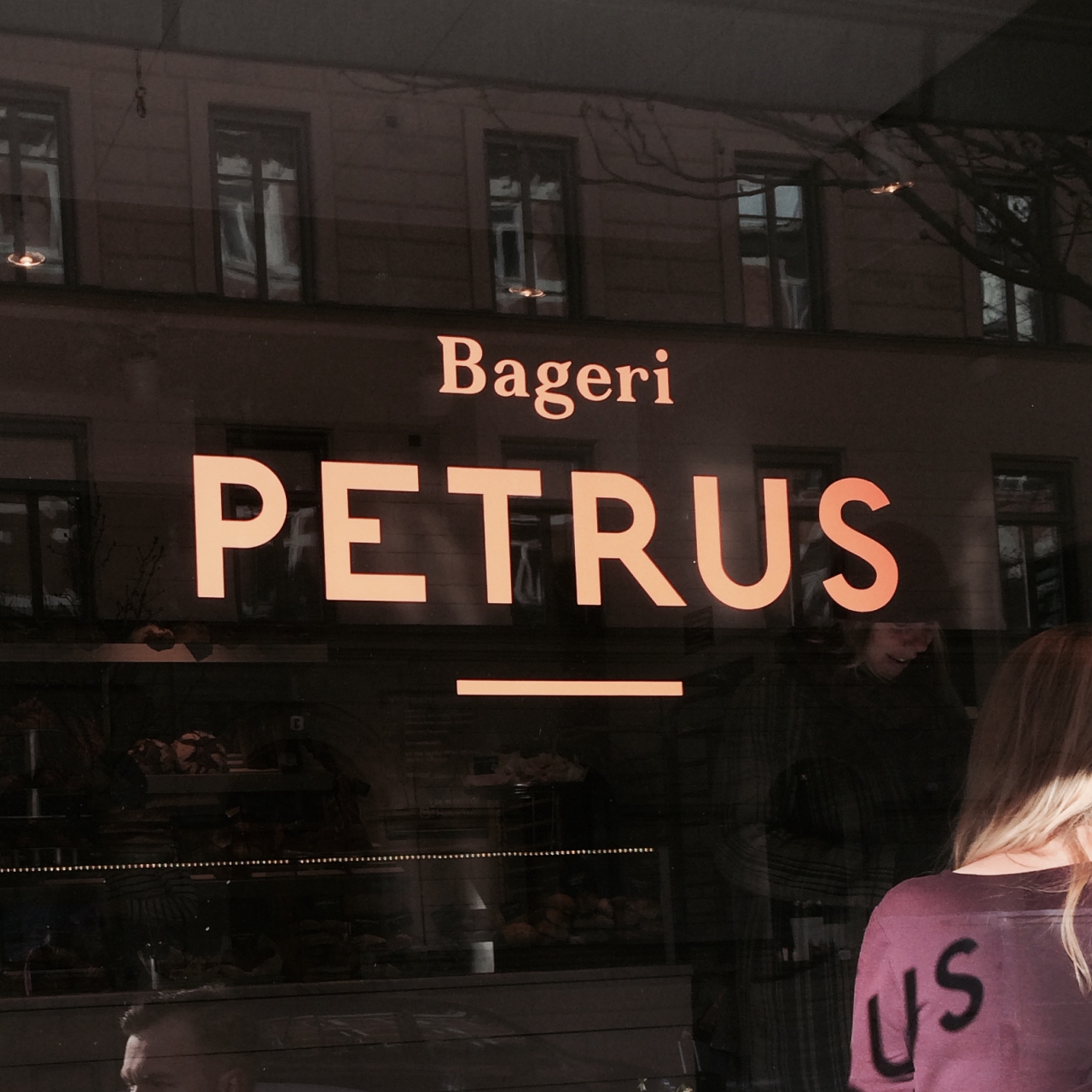  IDENTITY / BAGERI PETRUS