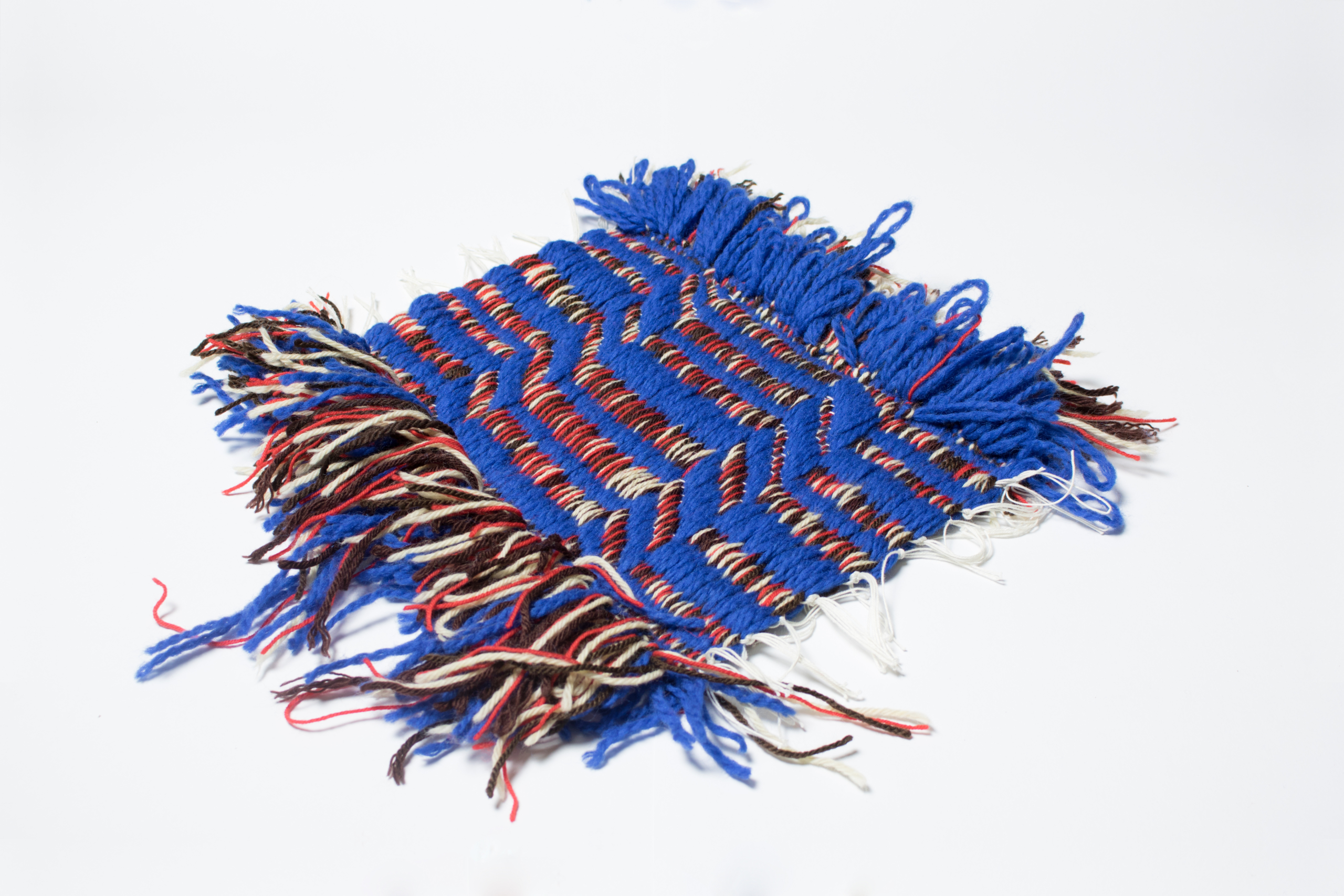  CHANNEL RUG AND RADIO RUG / HAY